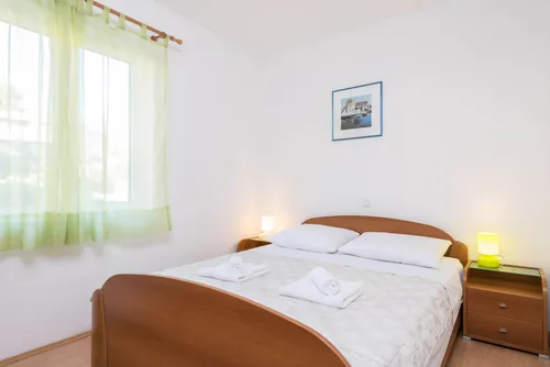 Apartment 5 Maestral Orebic interior and view 4