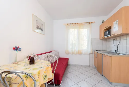 Apartment 6 Maestral Orebic interior and view 4