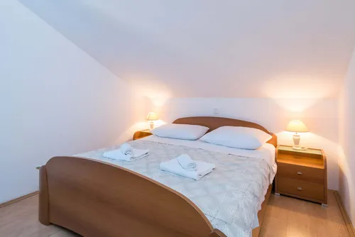 Apartment 8 Maestral Orebic interior and view 5